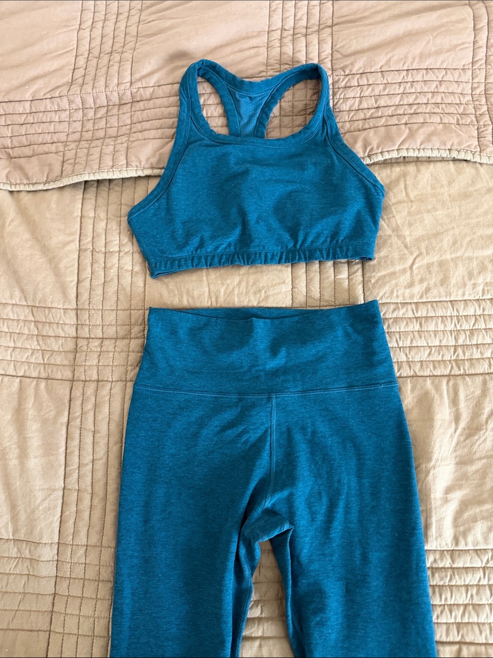 Vuori Emerald Green Women’s High-Waist Active Leggings and Top Set - Size S